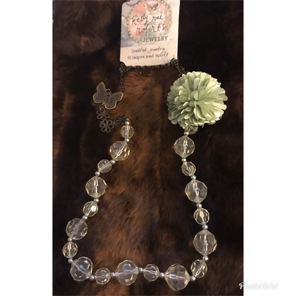 NEW KELLY RAE ROBERTS FLOWER&BUTTERFLY NECKLACE - Picture 4 of 8